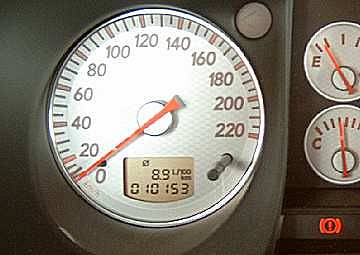 Autobahnverbrauch - 8.9 l/100km. Kilometerstand am 03.04.2004: 10.153. 