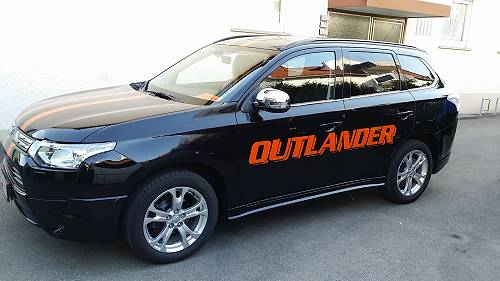 Outlander 2.0 DI-D Intense 4WD 6-Gang-Automatik von carsten pfau. 
